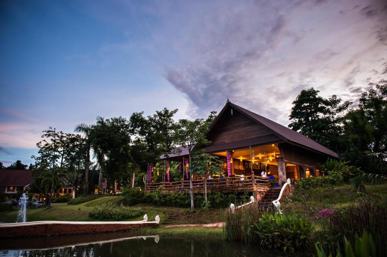 Sasidara Resort Nan Exterior photo