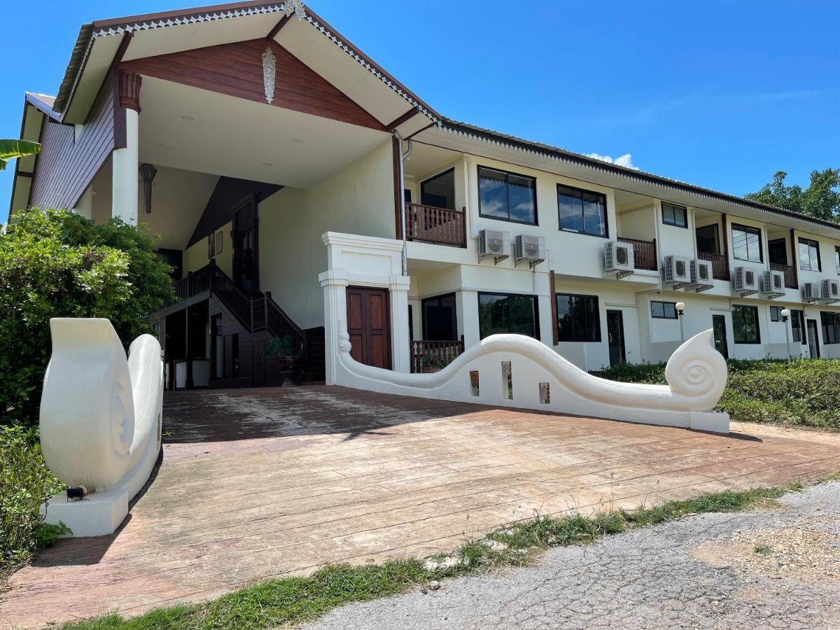 Sasidara Resort Nan Exterior photo